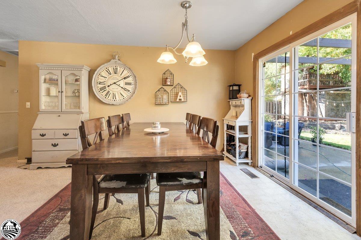 21692 Bellview Creek