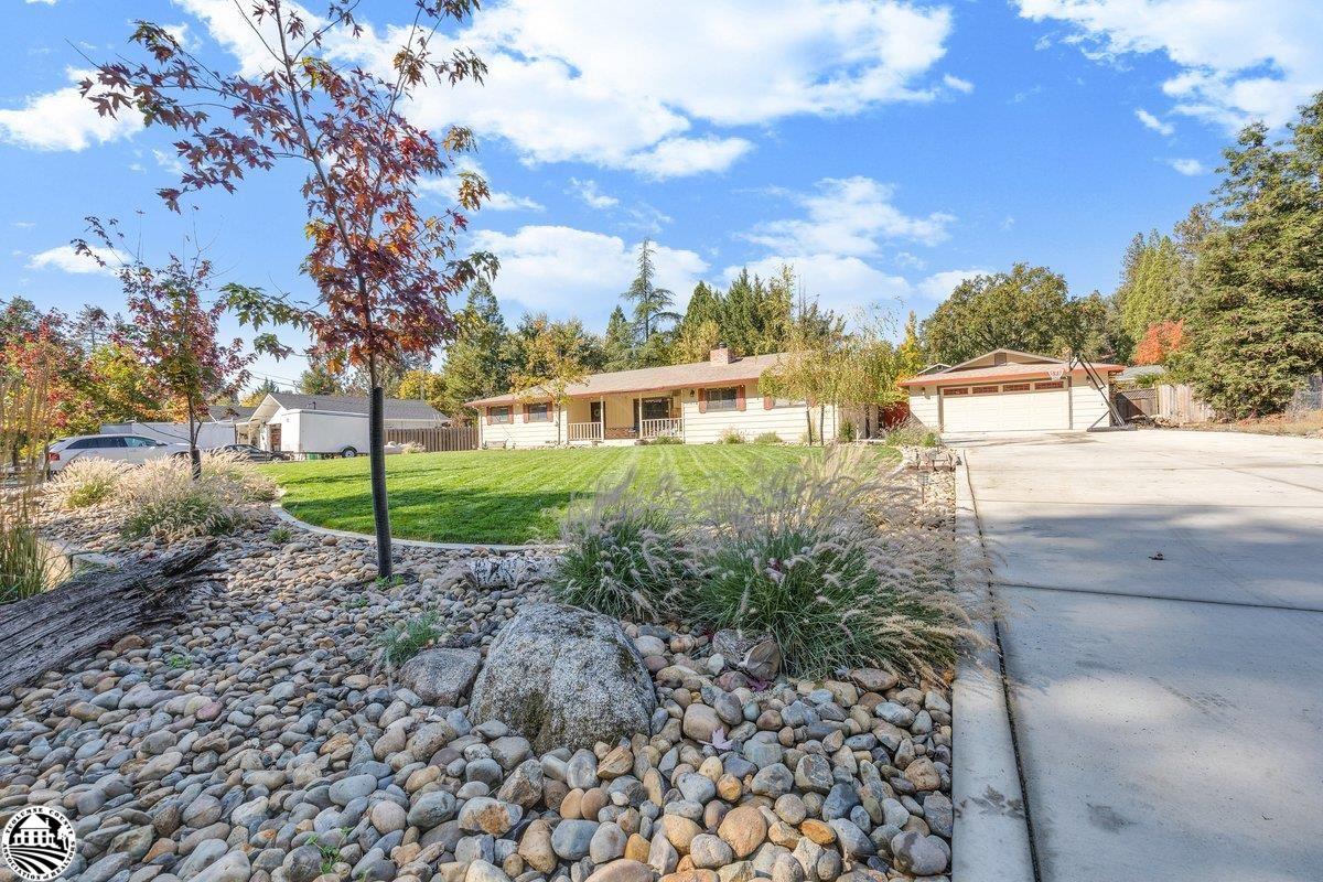 21692 Bellview Creek