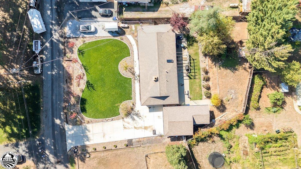 21692 Bellview Creek