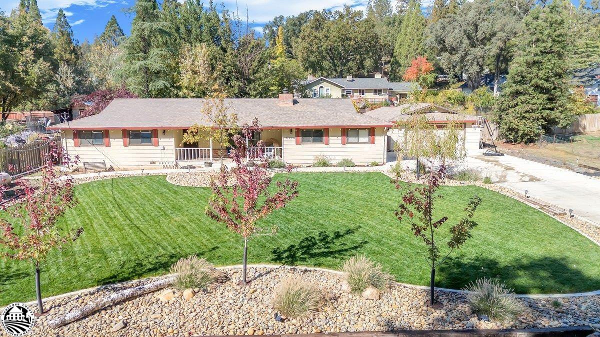 21692 Bellview Creek