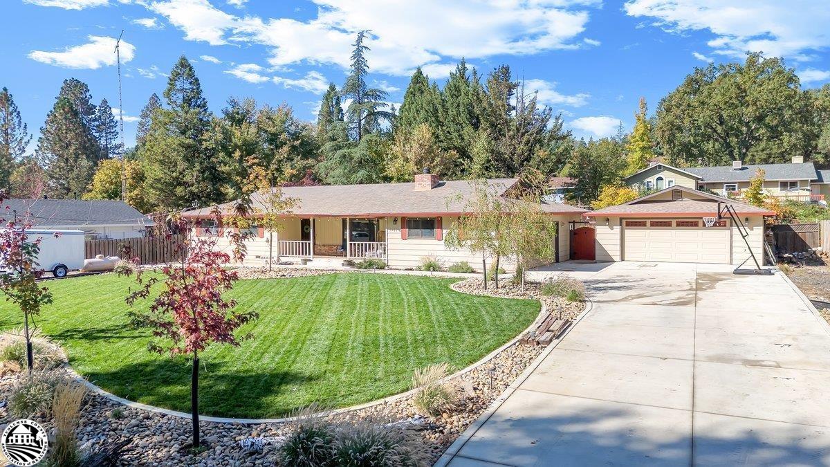 21692 Bellview Creek