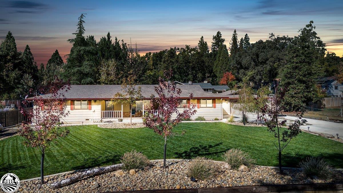 21692 Bellview Creek