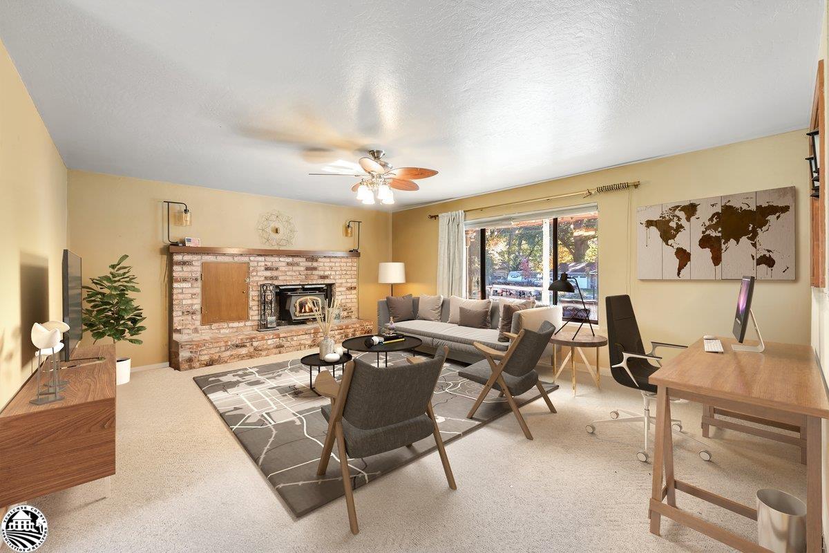 21692 Bellview Creek