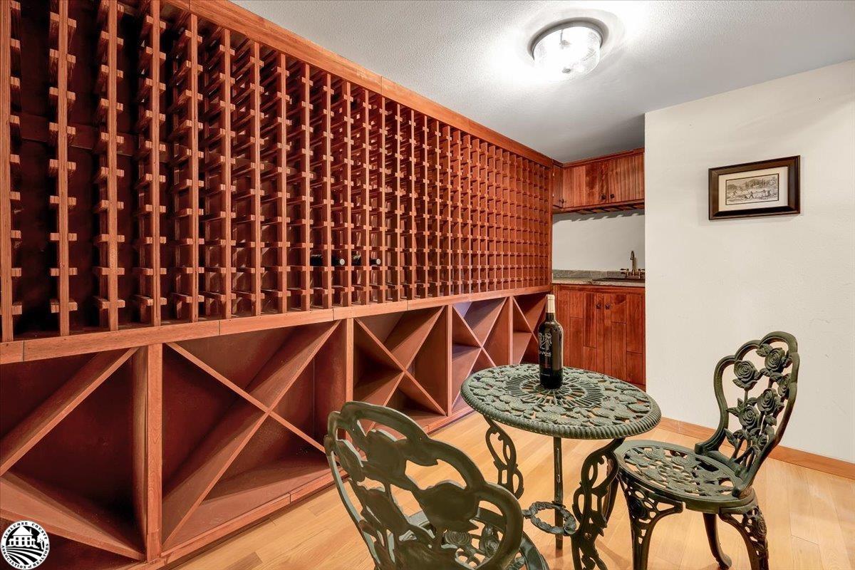 22727 Ridgemont