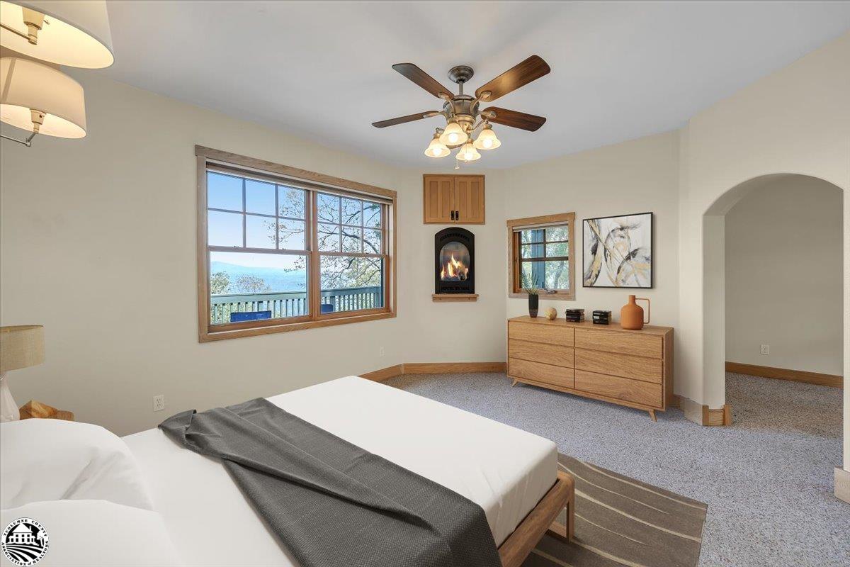 22727 Ridgemont
