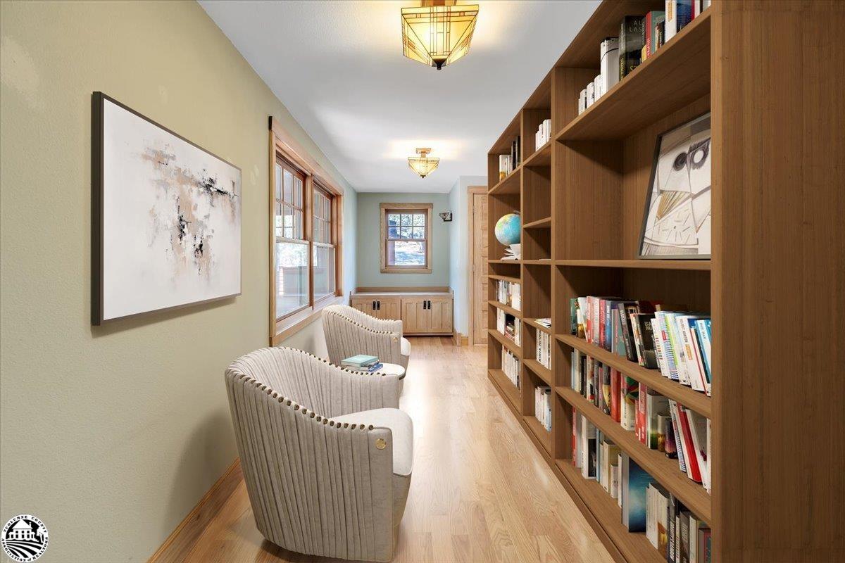 22727 Ridgemont
