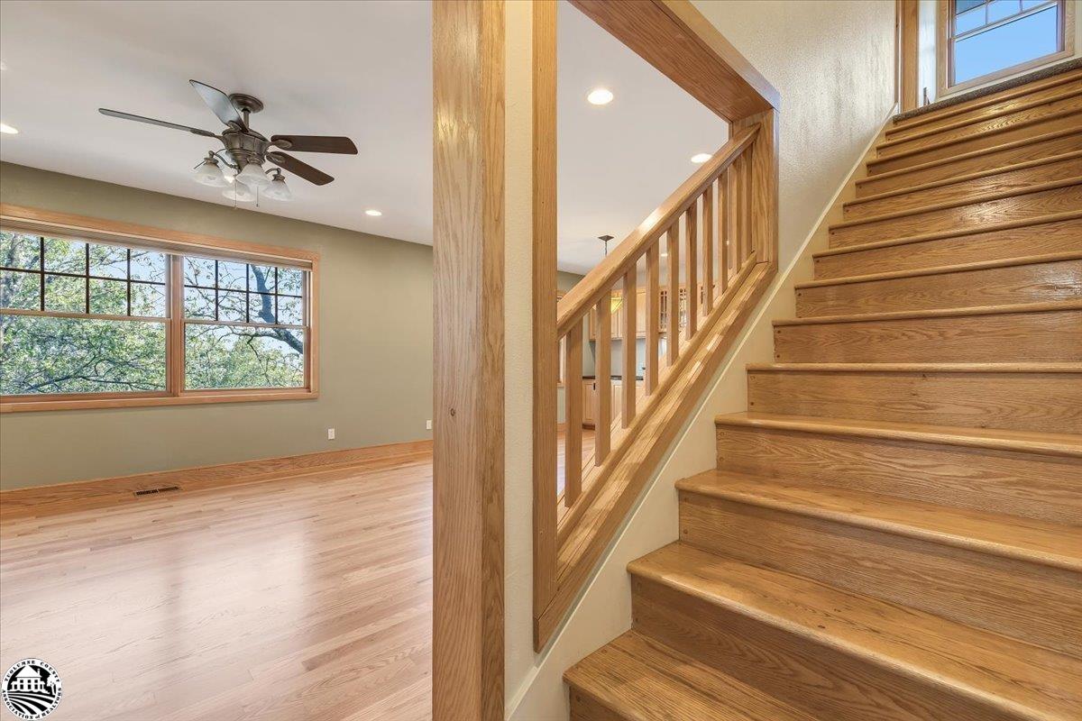22727 Ridgemont