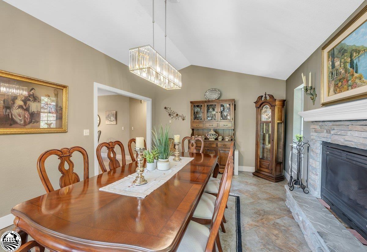12954 Sunnyhill