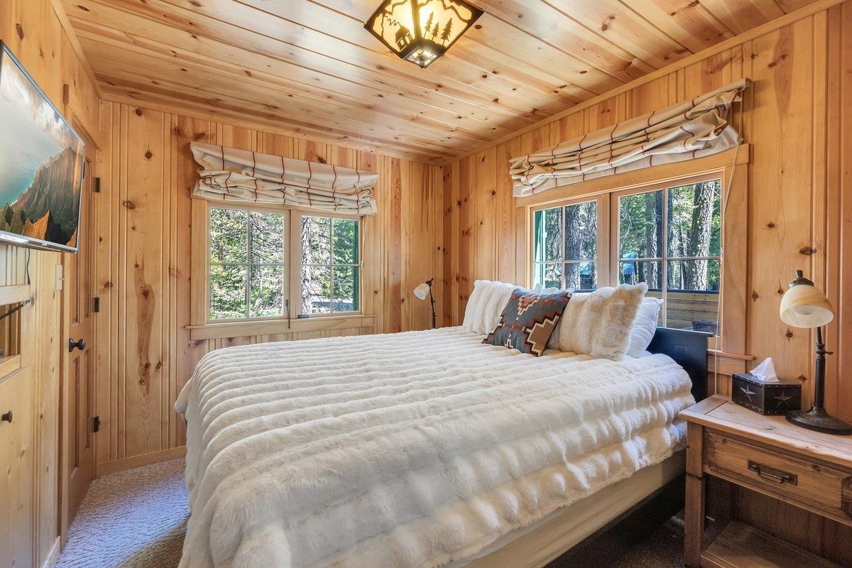 226 Sugar Pine