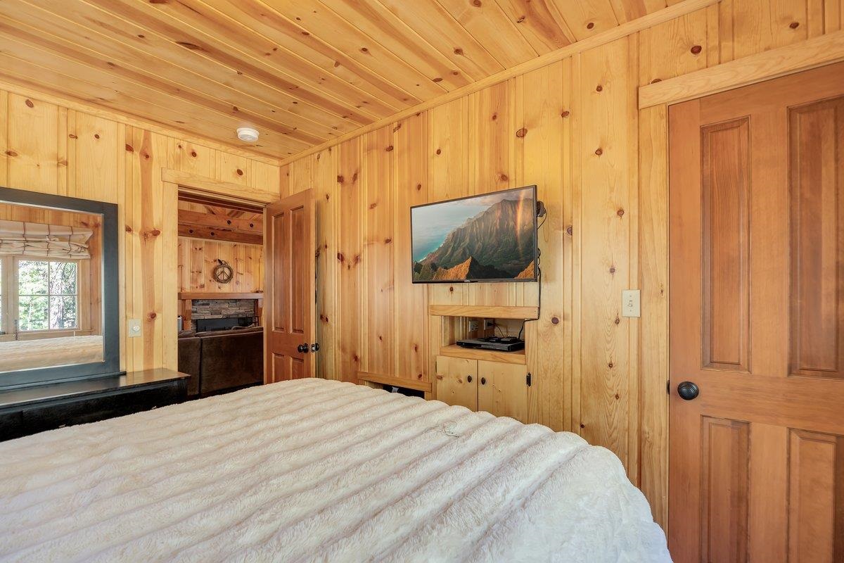 226 Sugar Pine