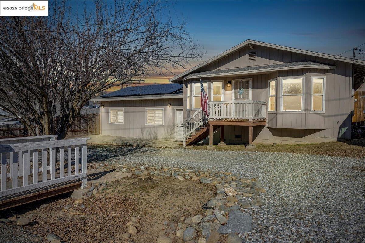 17424 Livermore CT