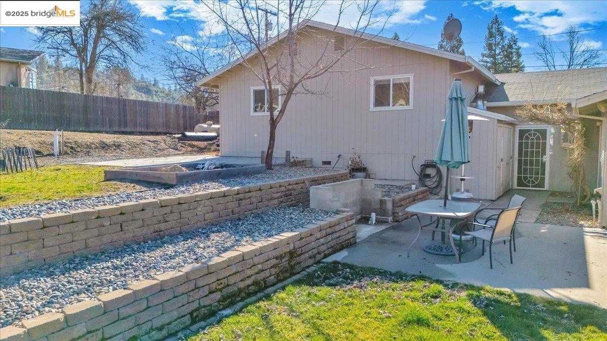17424 Livermore CT