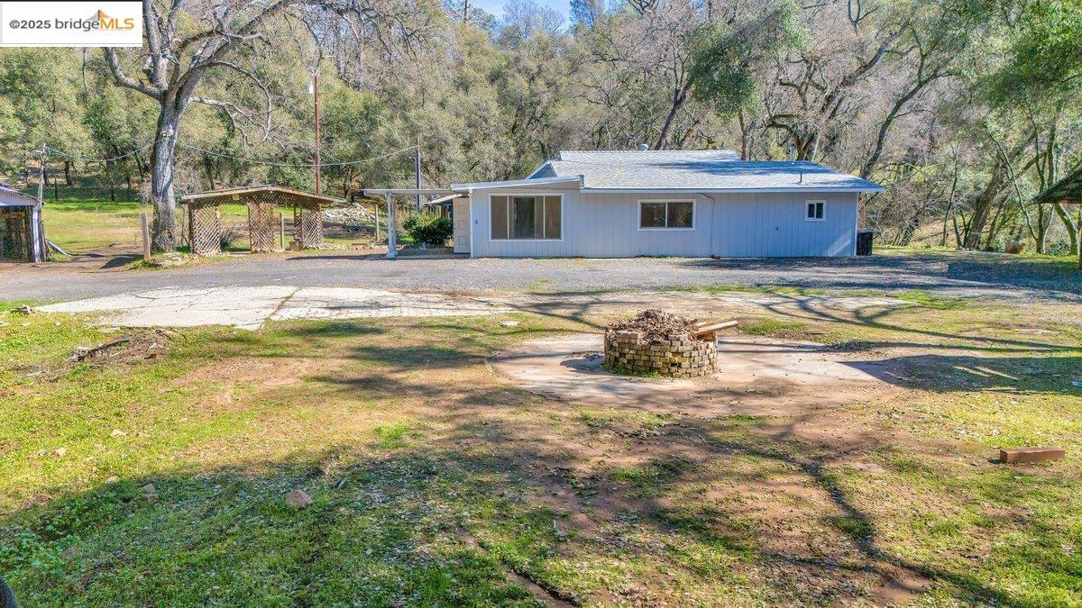 18889 Black Oak Rd