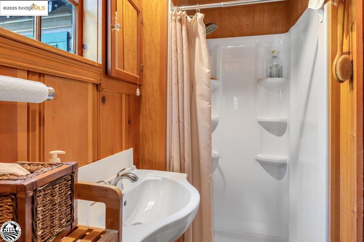 269 Meadowview