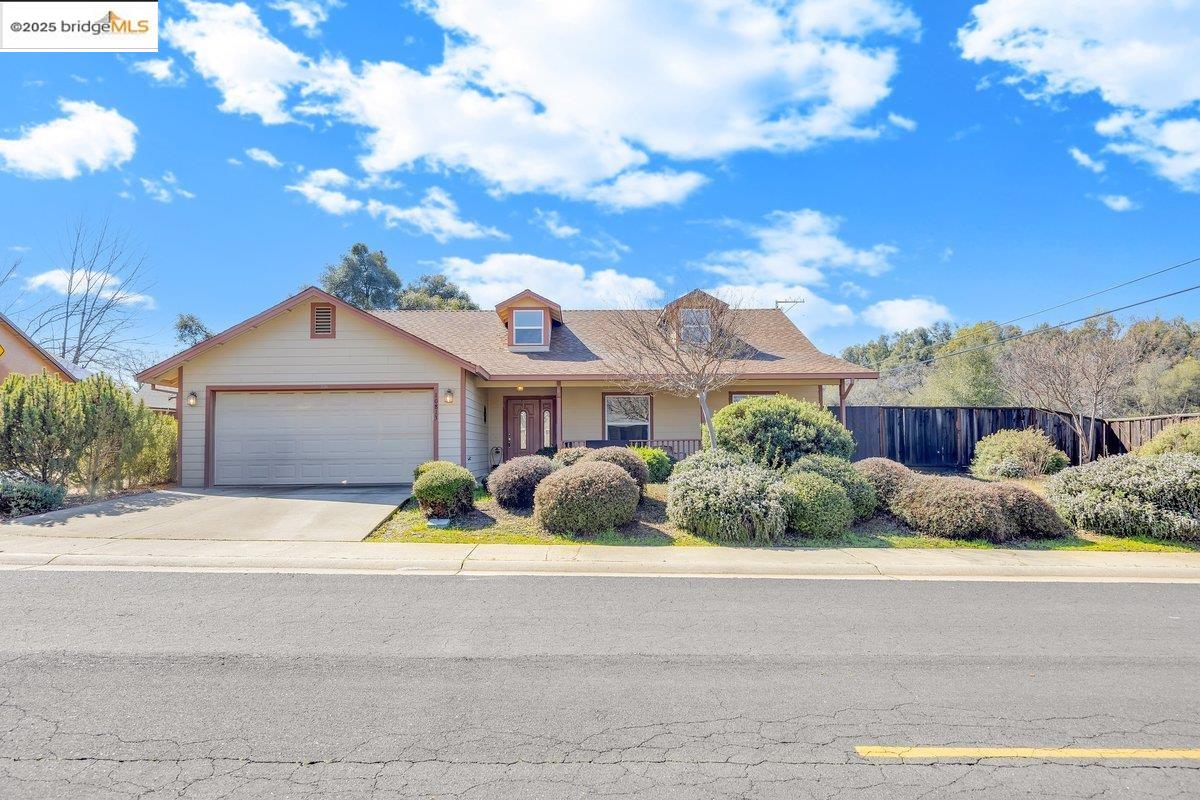 10813 Countryside Ct