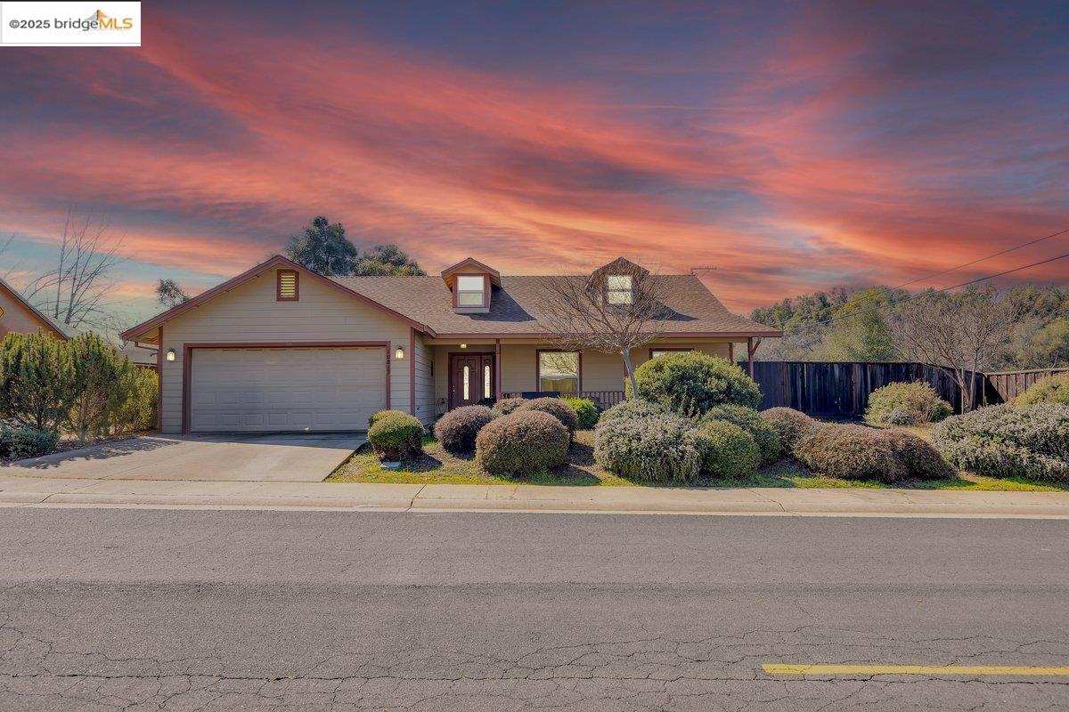 10813 Countryside Ct