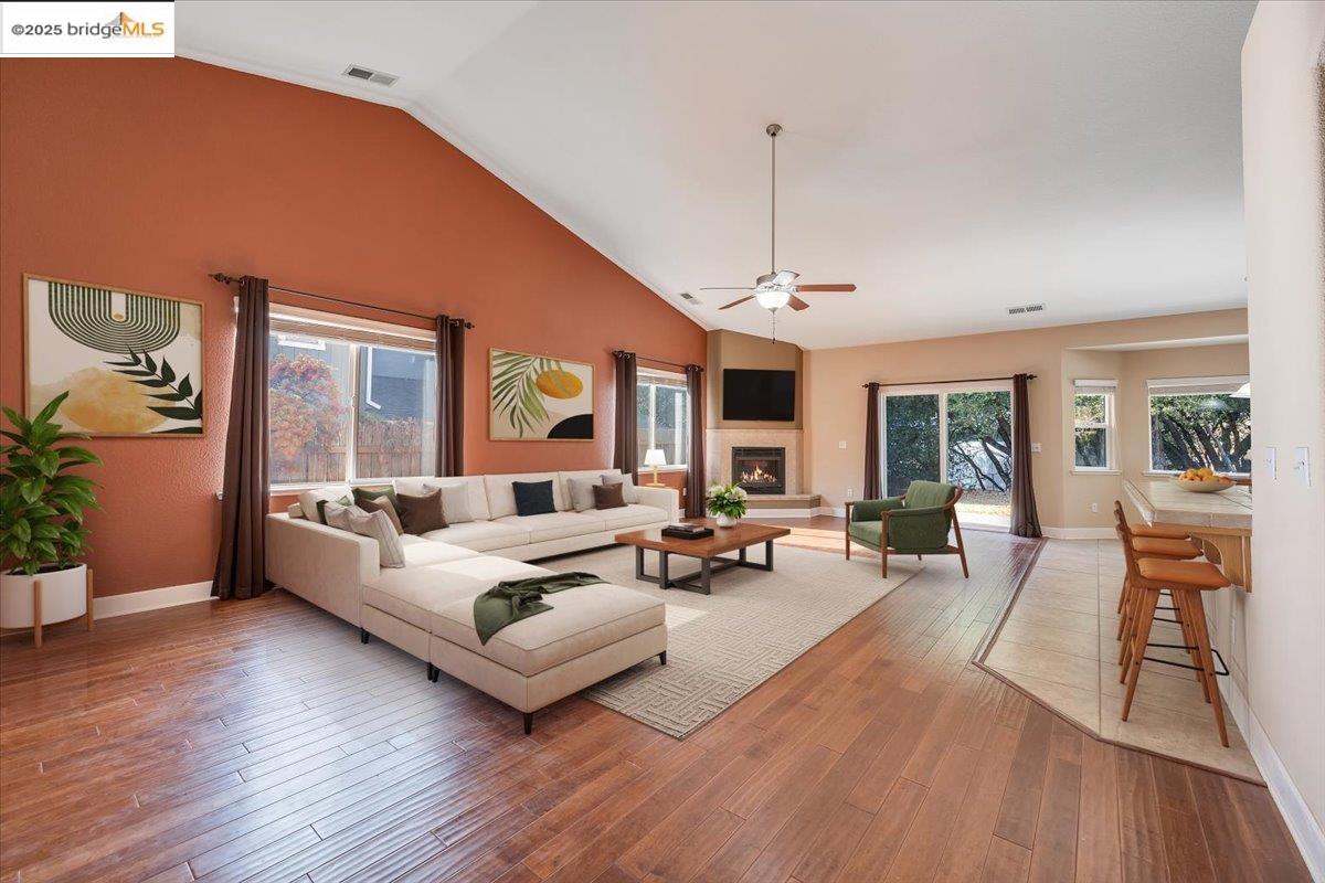 21662 Paseo De Los Portales