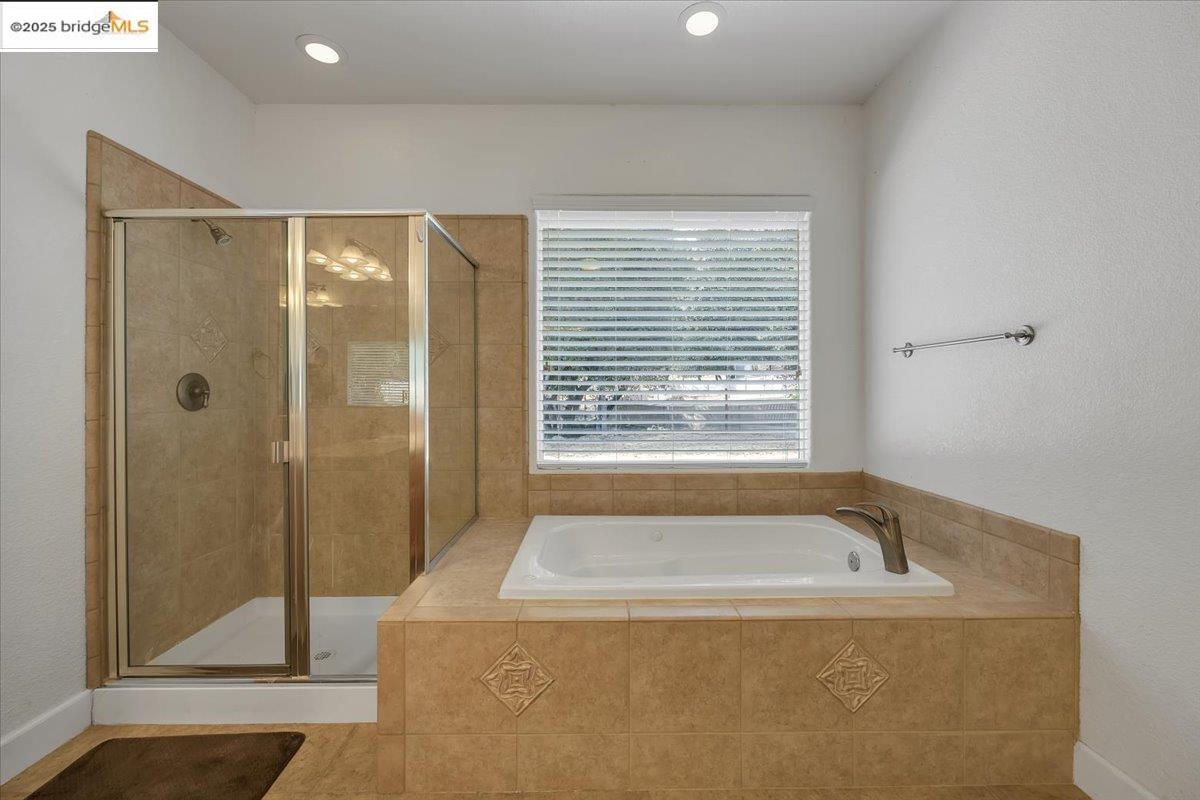 21662 Paseo De Los Portales