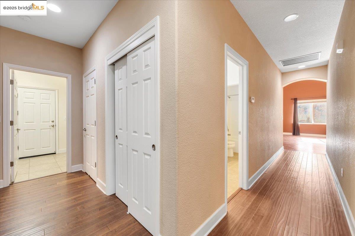 21662 Paseo De Los Portales