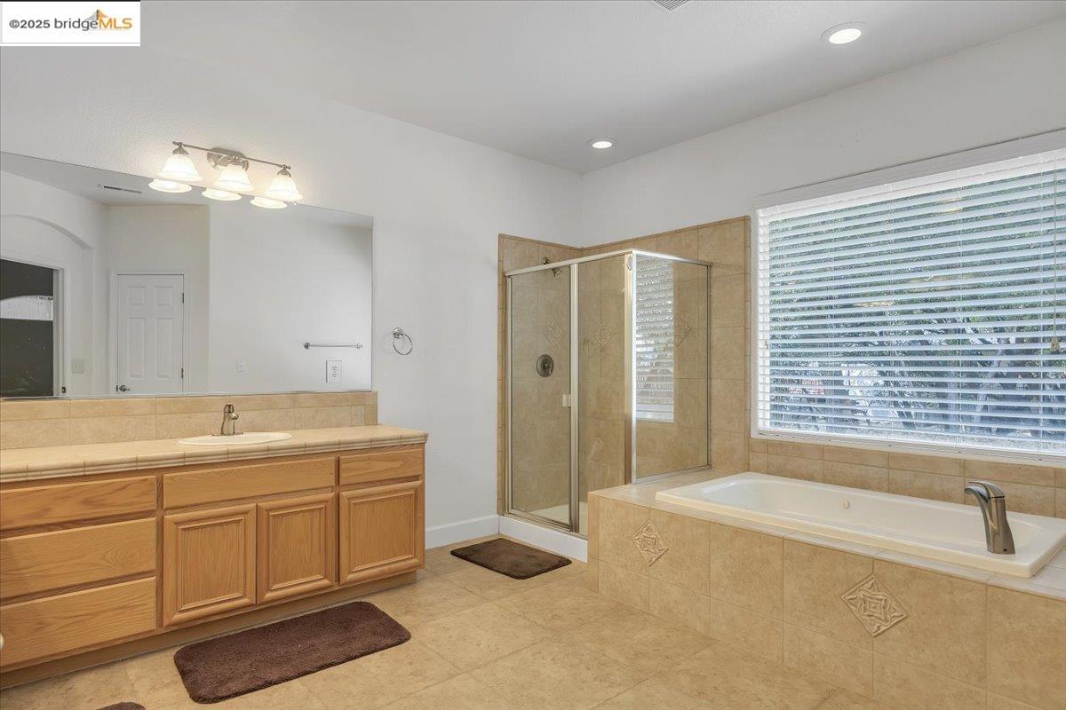 21662 Paseo De Los Portales