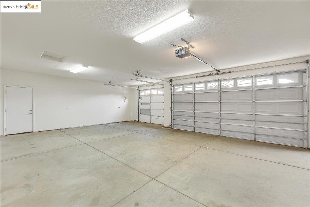 21662 Paseo De Los Portales