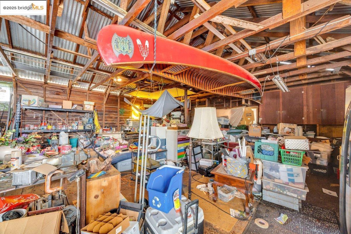 832 Shaws Flat Rd