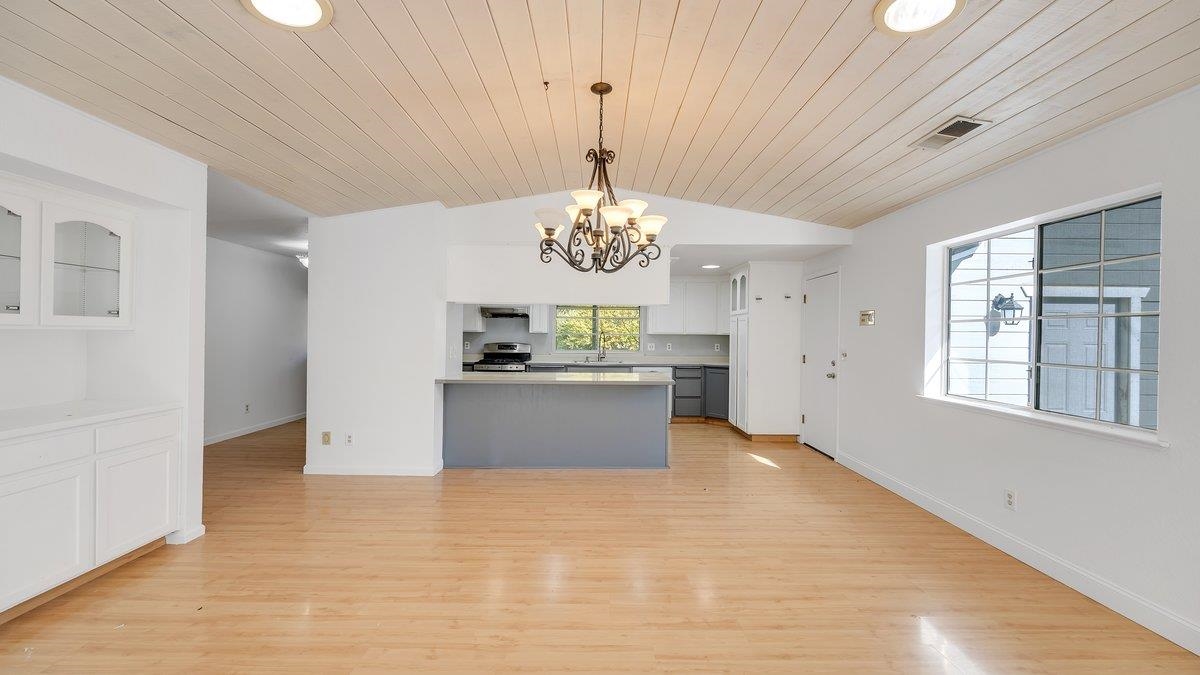 12929 Hollow Dr