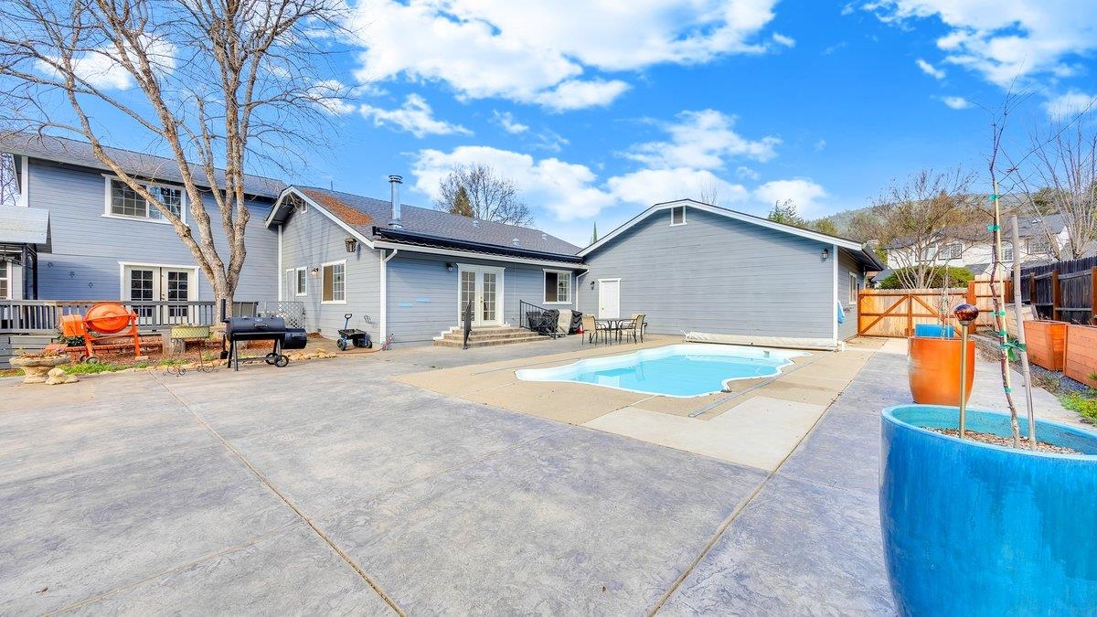 12929 Hollow Dr