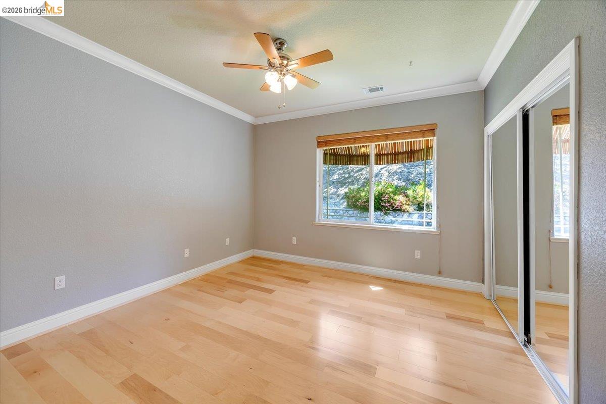 20414 Starr King Dr