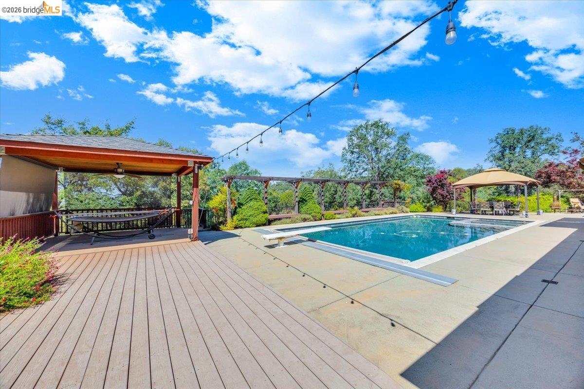 20414 Starr King Dr