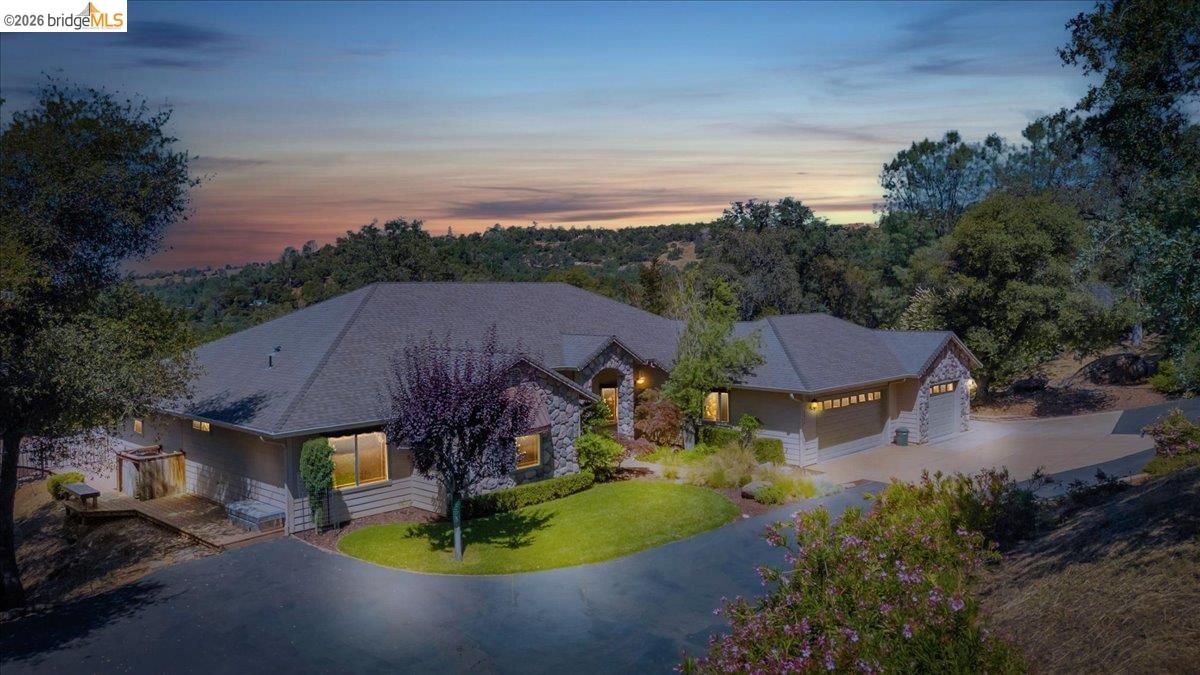 20414 Starr King Dr