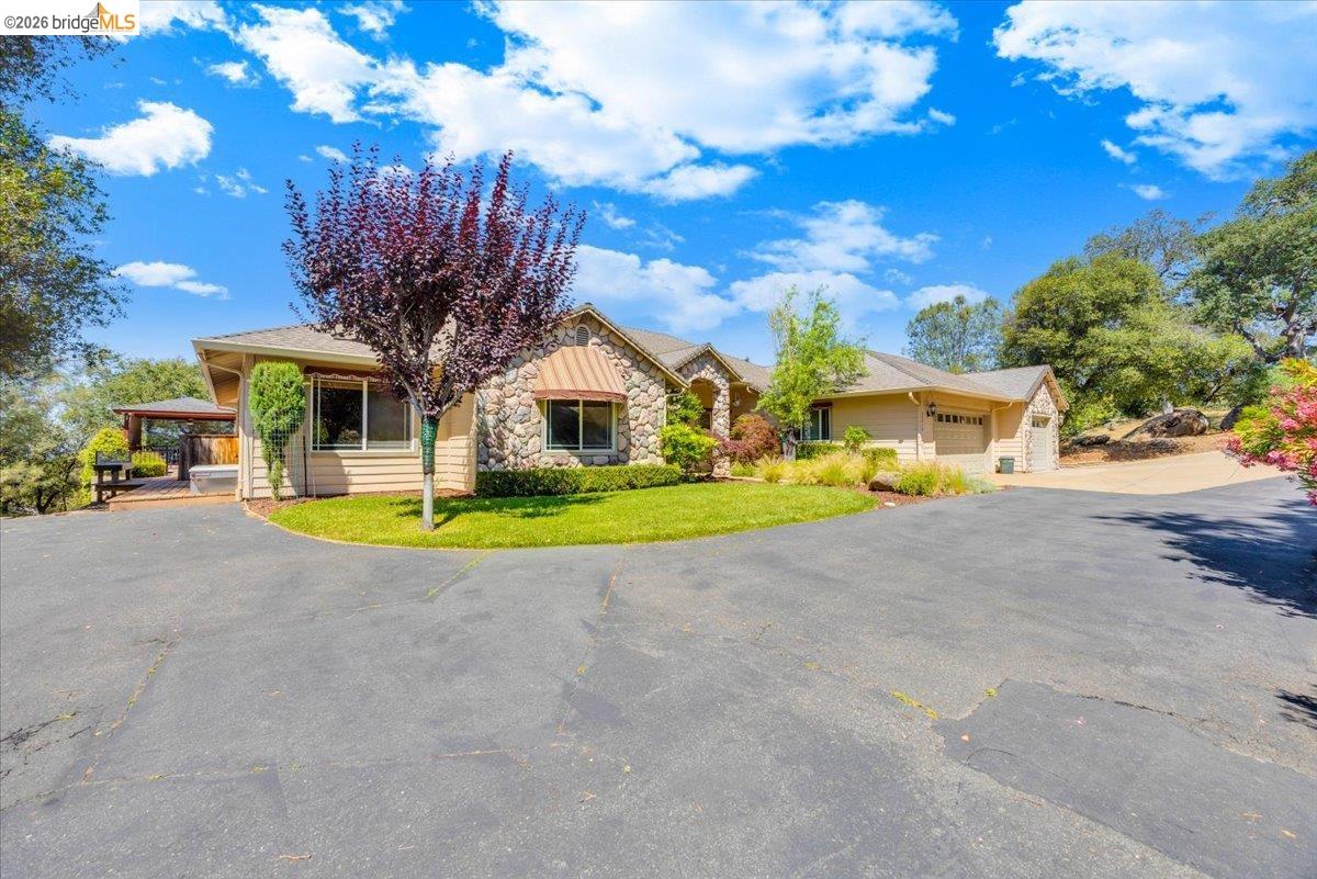 20414 Starr King Dr