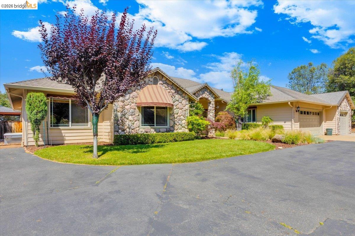 20414 Starr King Dr