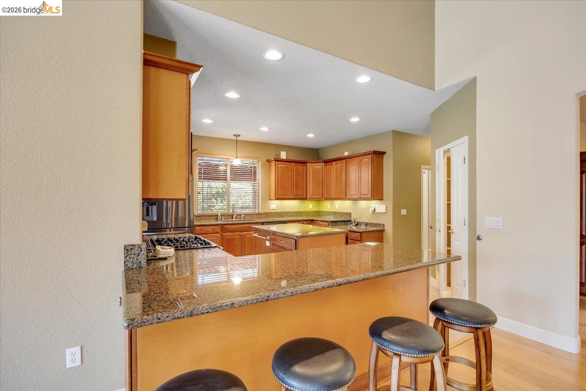 20414 Starr King Dr