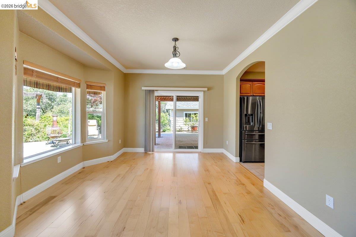 20414 Starr King Dr