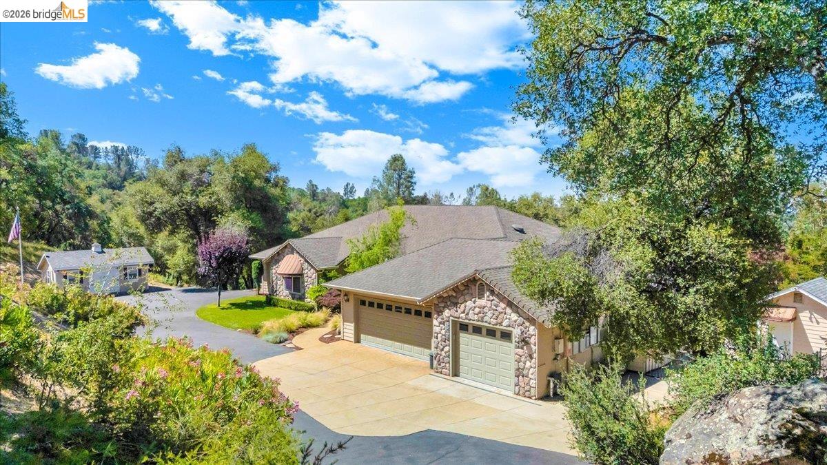 20414 Starr King Dr