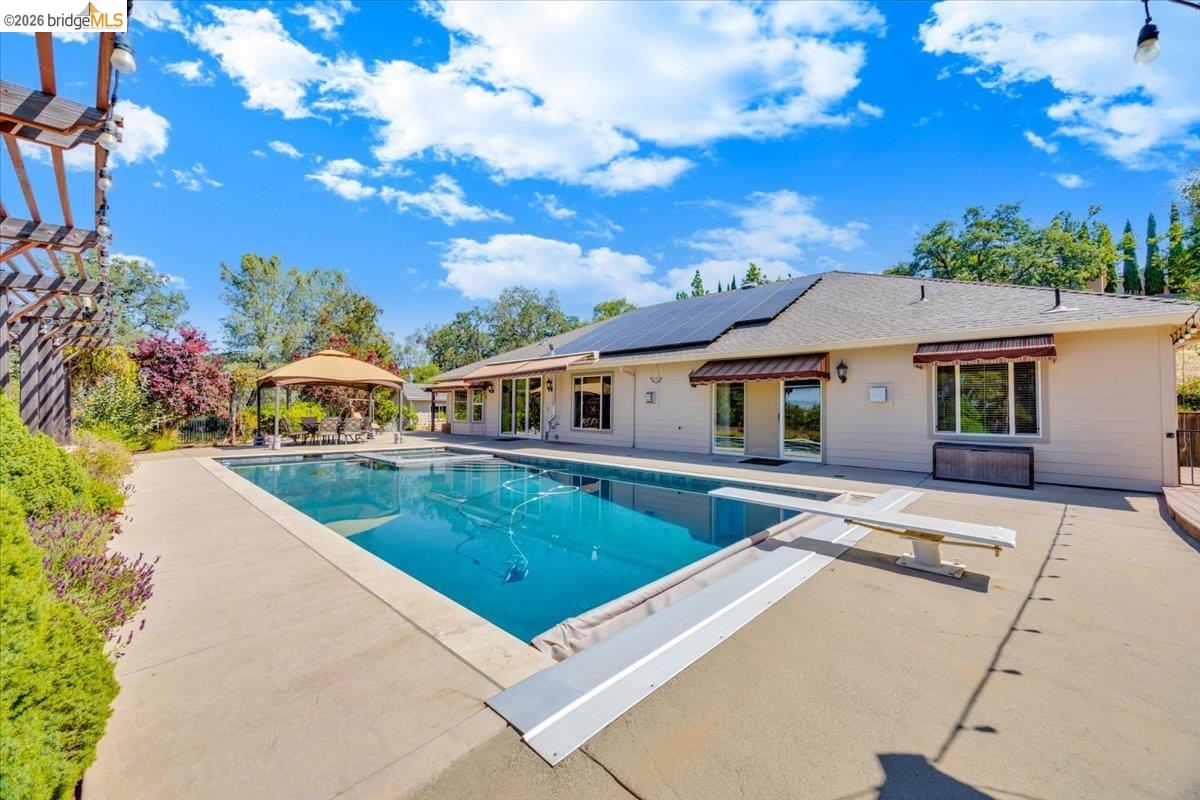 20414 Starr King Dr