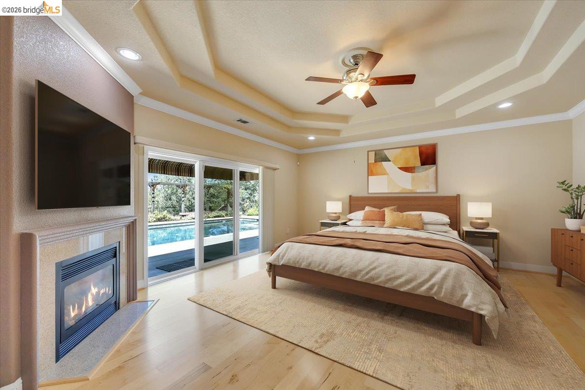 20414 Starr King Dr