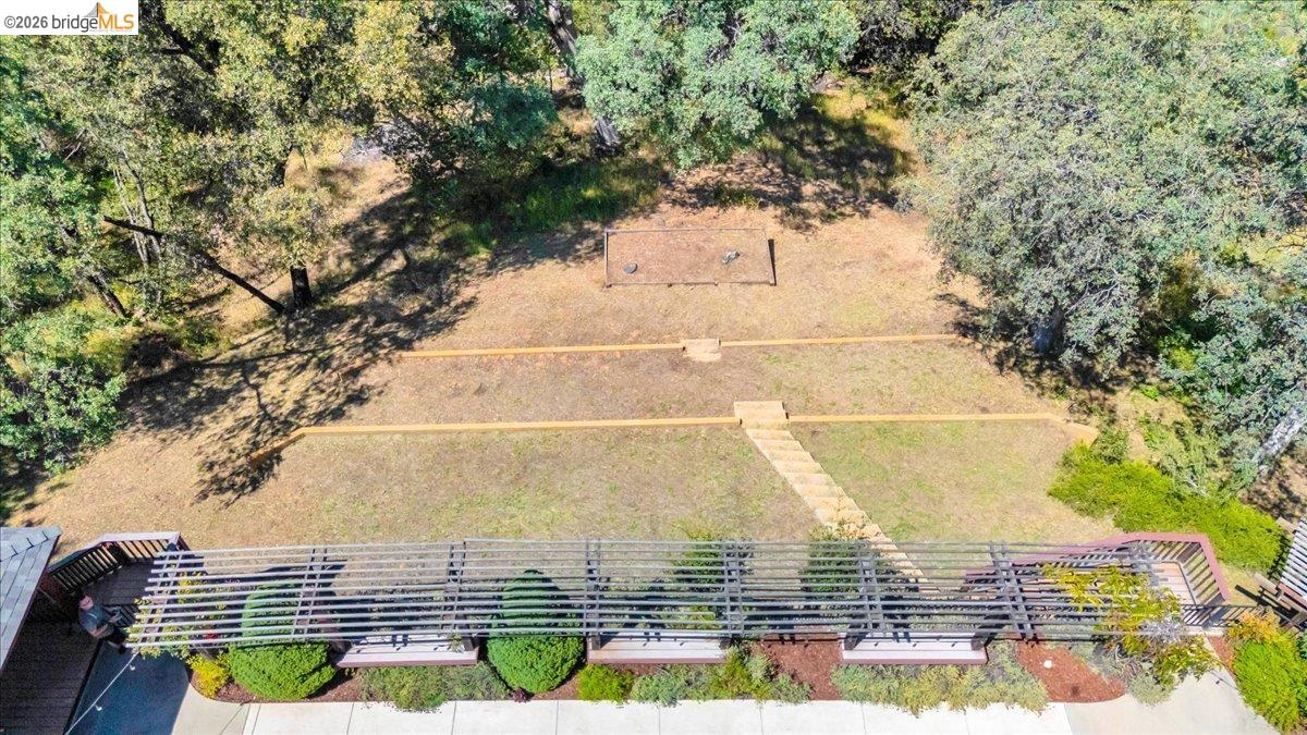 20414 Starr King Dr