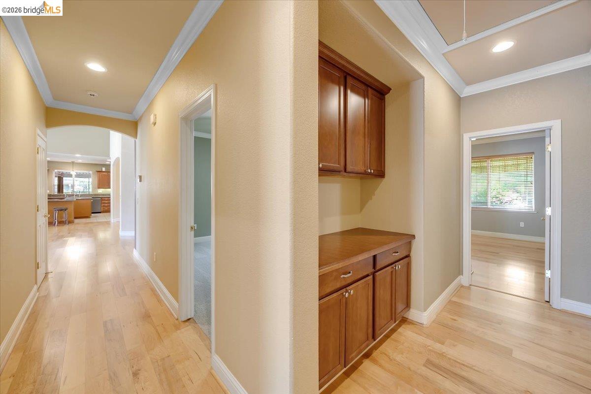 20414 Starr King Dr