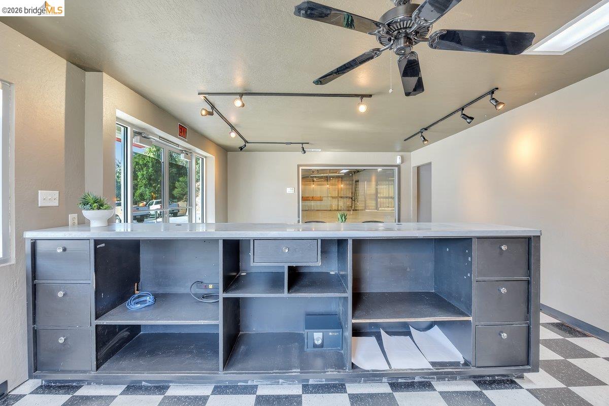 372 W Stockton St