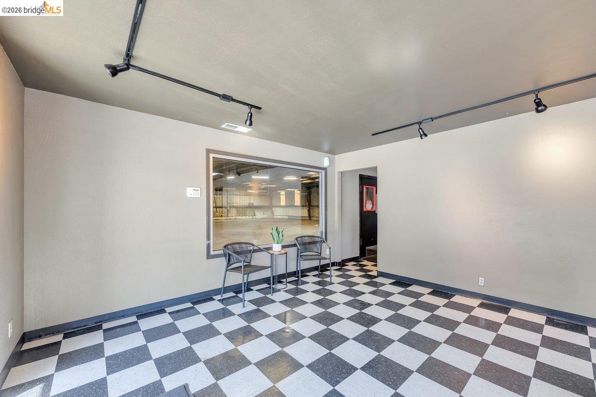 372 W Stockton St