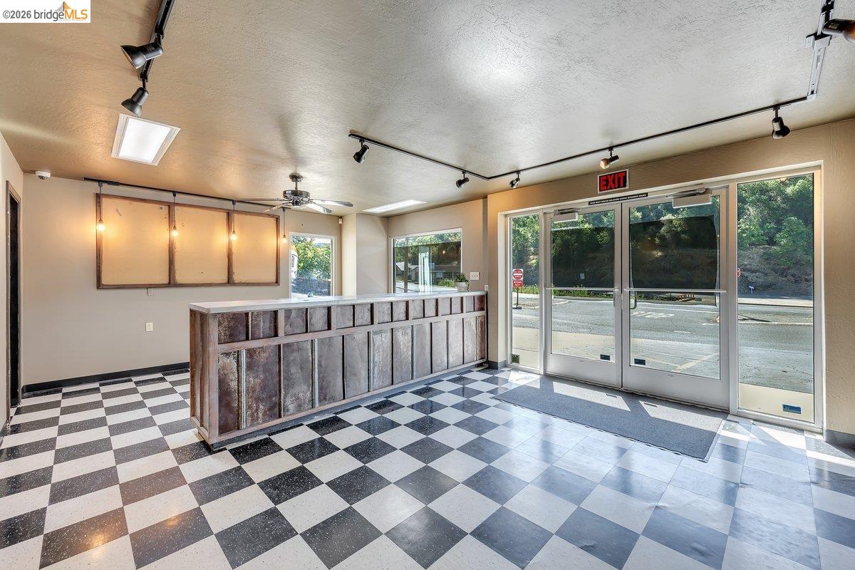 372 W Stockton St