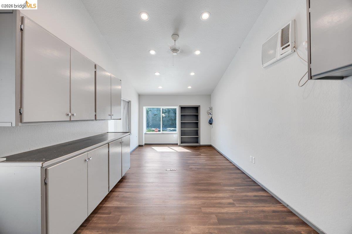 372 W Stockton St
