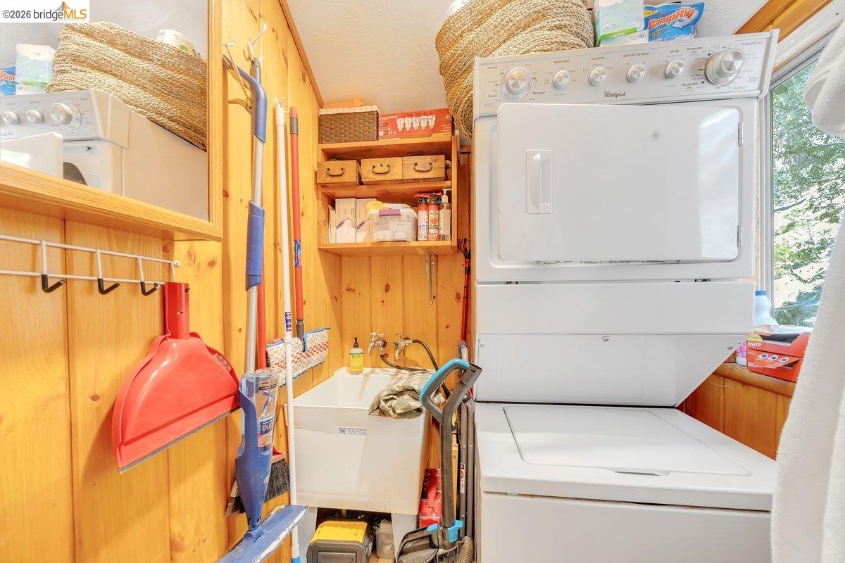 59 Granite Ln