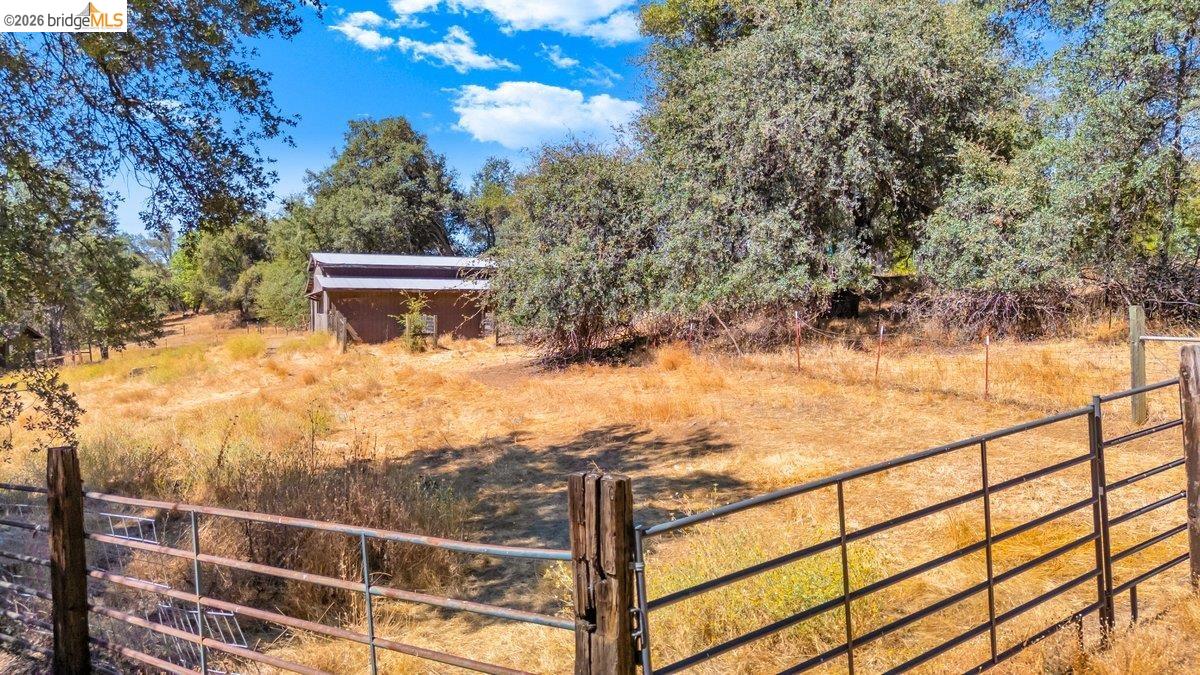 22309 Villas Ln