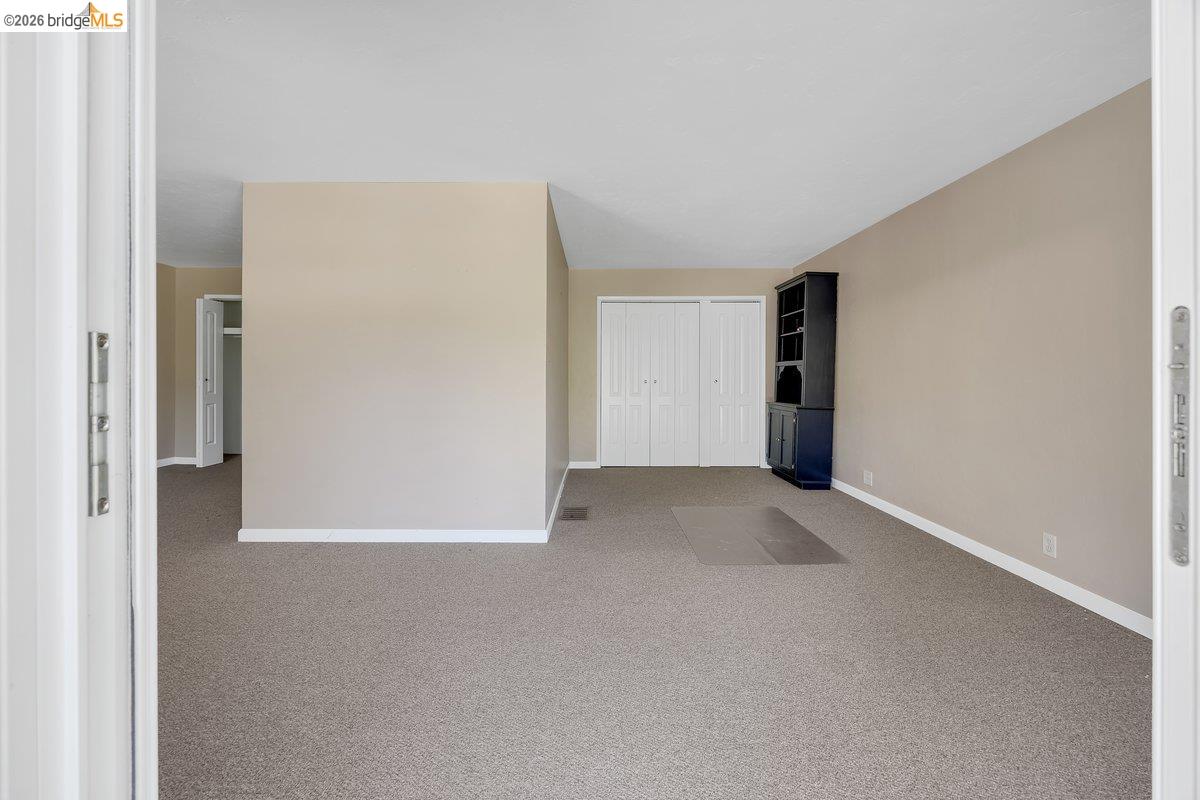 22309 Villas Ln