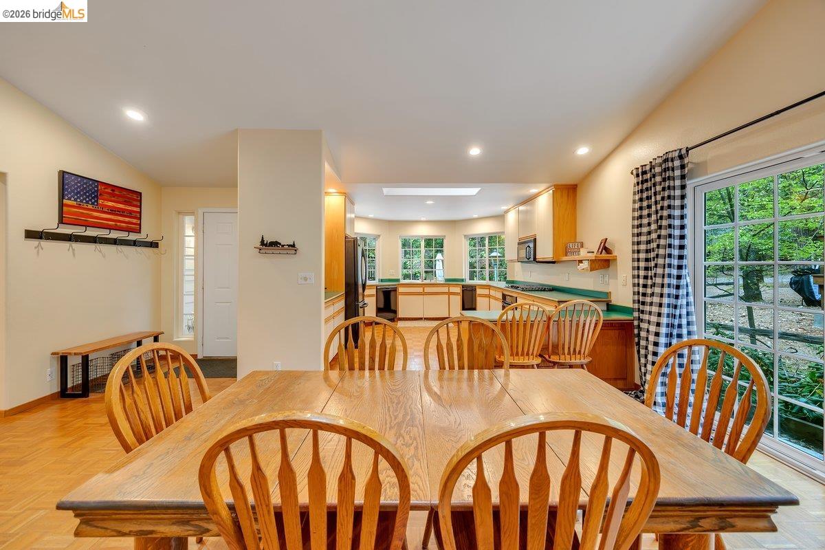 22499 Fireside Dr