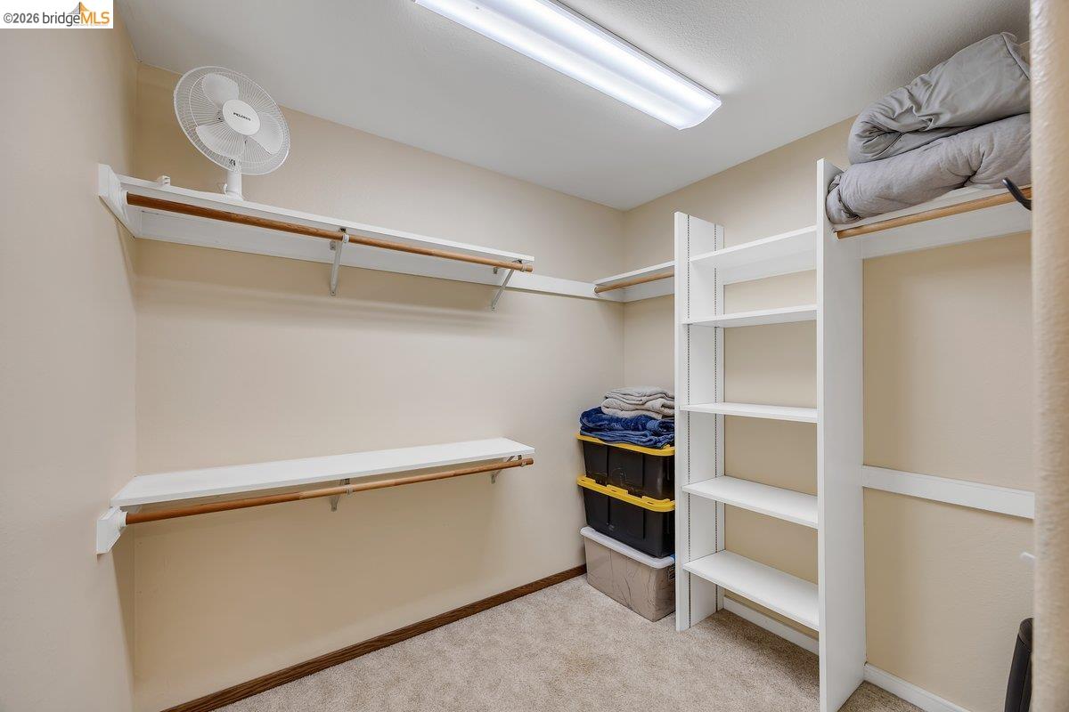 22499 Fireside Dr