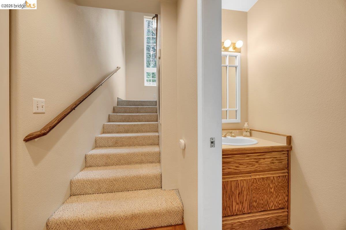 22499 Fireside Dr